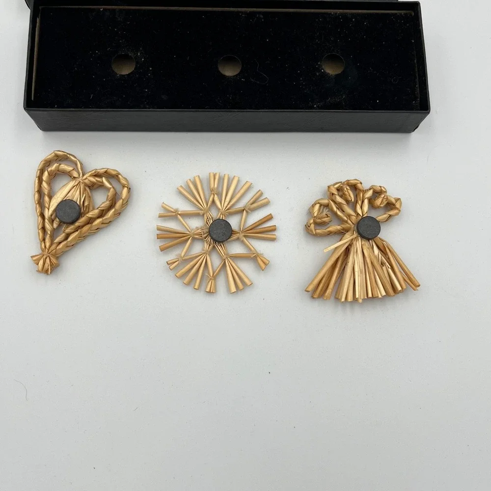 House of Lloyd Christmas Around‎ the World Straw Ornaments Set 3 Bow Star Heart